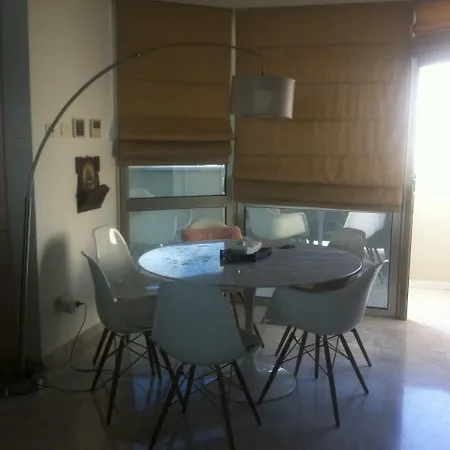 Appartamento Penthouse *roof Garden* Pool* Gym-finikoudes Beach