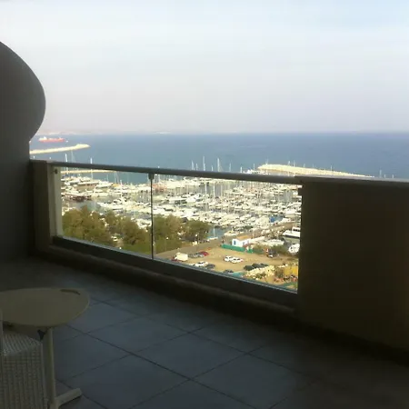 Appartamento Penthouse *roof Garden* Pool* Gym-finikoudes Beach