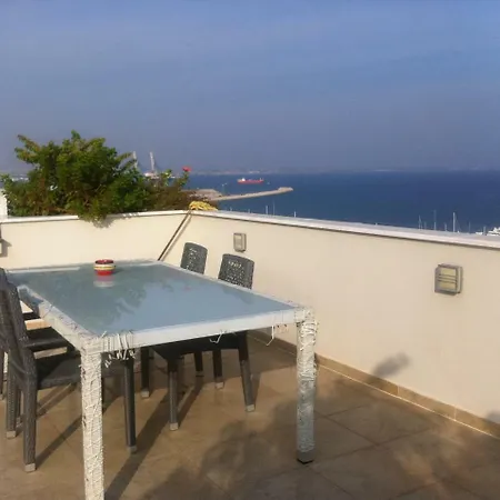 Lägenhet Penthouse *roof Garden* Pool* Gym-finikoudes Beach